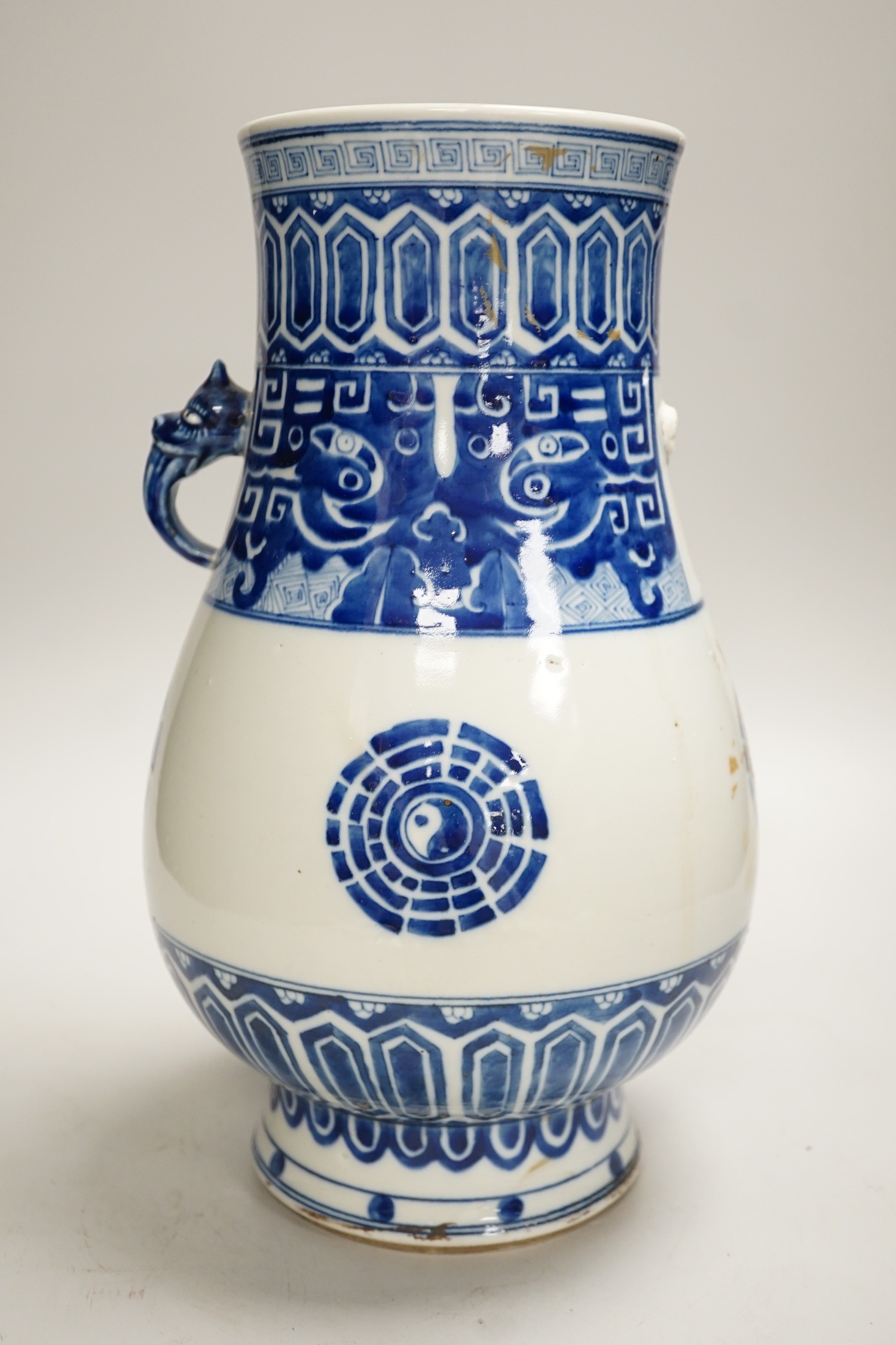 A Chinese blue and white vase. 32cm tall